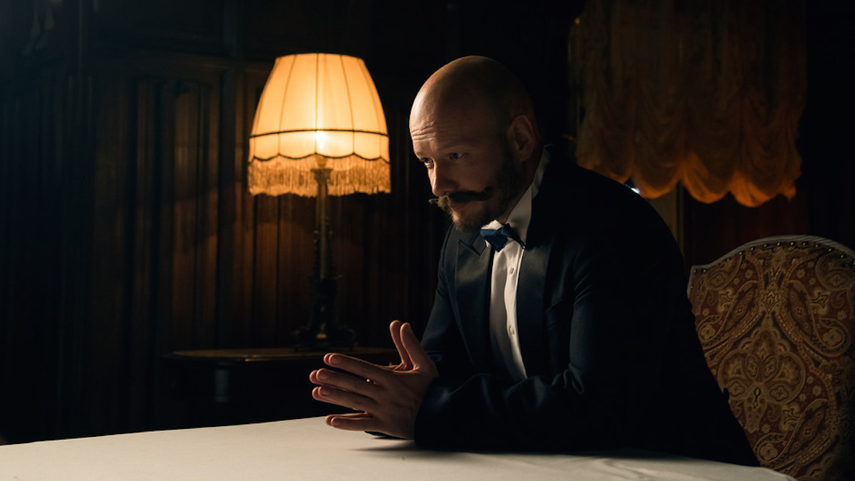 Никита Панфилов в роли адвоката Николая Андронова