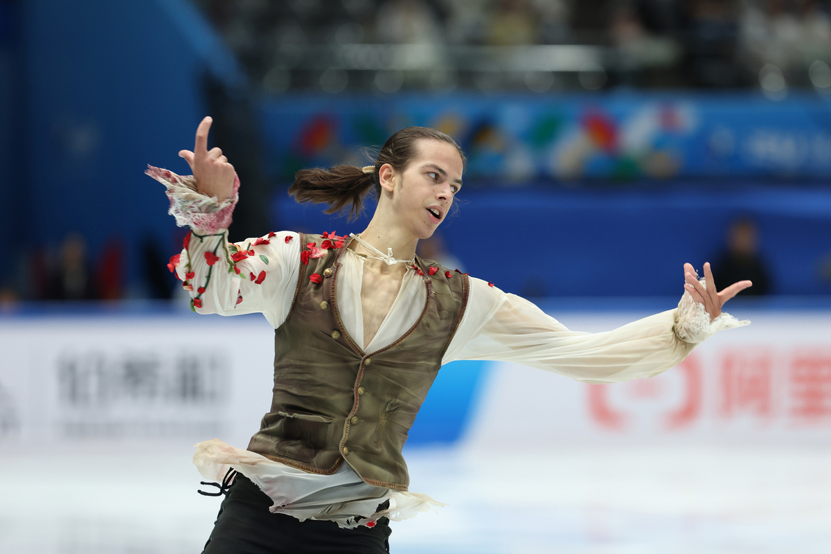     / Emmanuel Wong / ISU via Getty Images