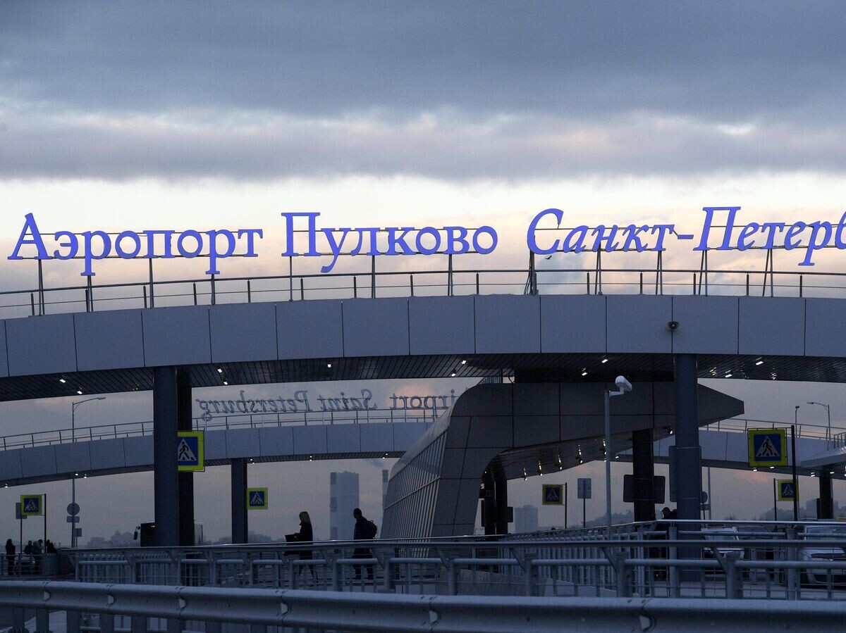    Аэропорт Пулково в Санкт-Петербурге | © РИА Новости / Александр Гальперин