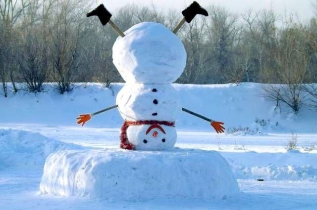 С наступающим Новым Годом друзья! пусть ваши  желания и мечты обязательно сбудутся , близкие  и родные, всегда  поддерживают вас в трудную минуту , берегите себя!