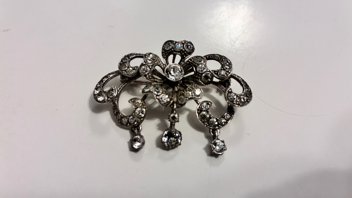 Серебряная брошь 1950х годов.