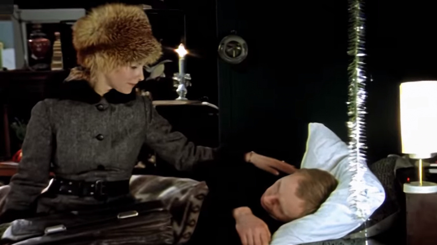    Фото: Кадр из х/ф «Ирония судьбы, или С легким паром!». реж.: Эльдар Рязанов, 1975 г.