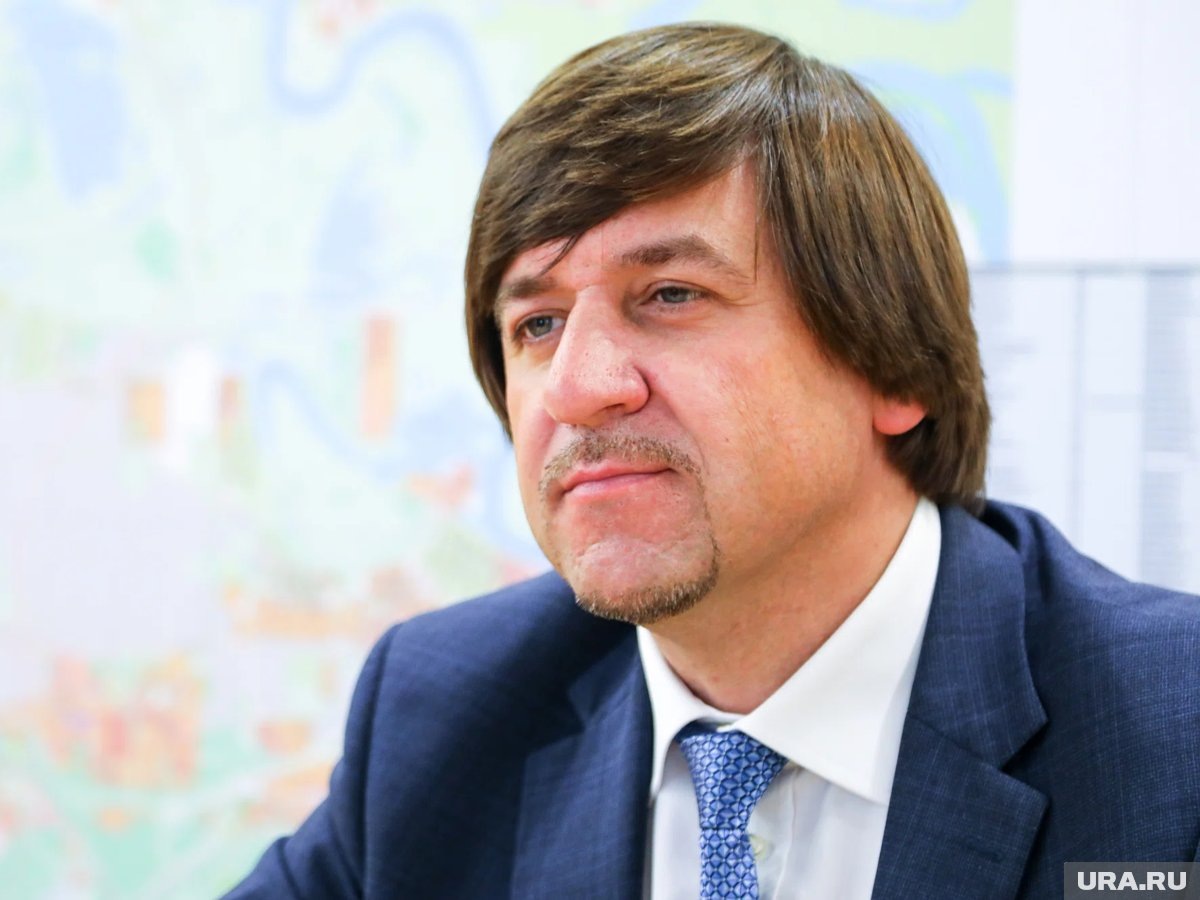     Мэр Тюмени Максим Афанасьев выступил с новогодним обращением к жителям и гостям города