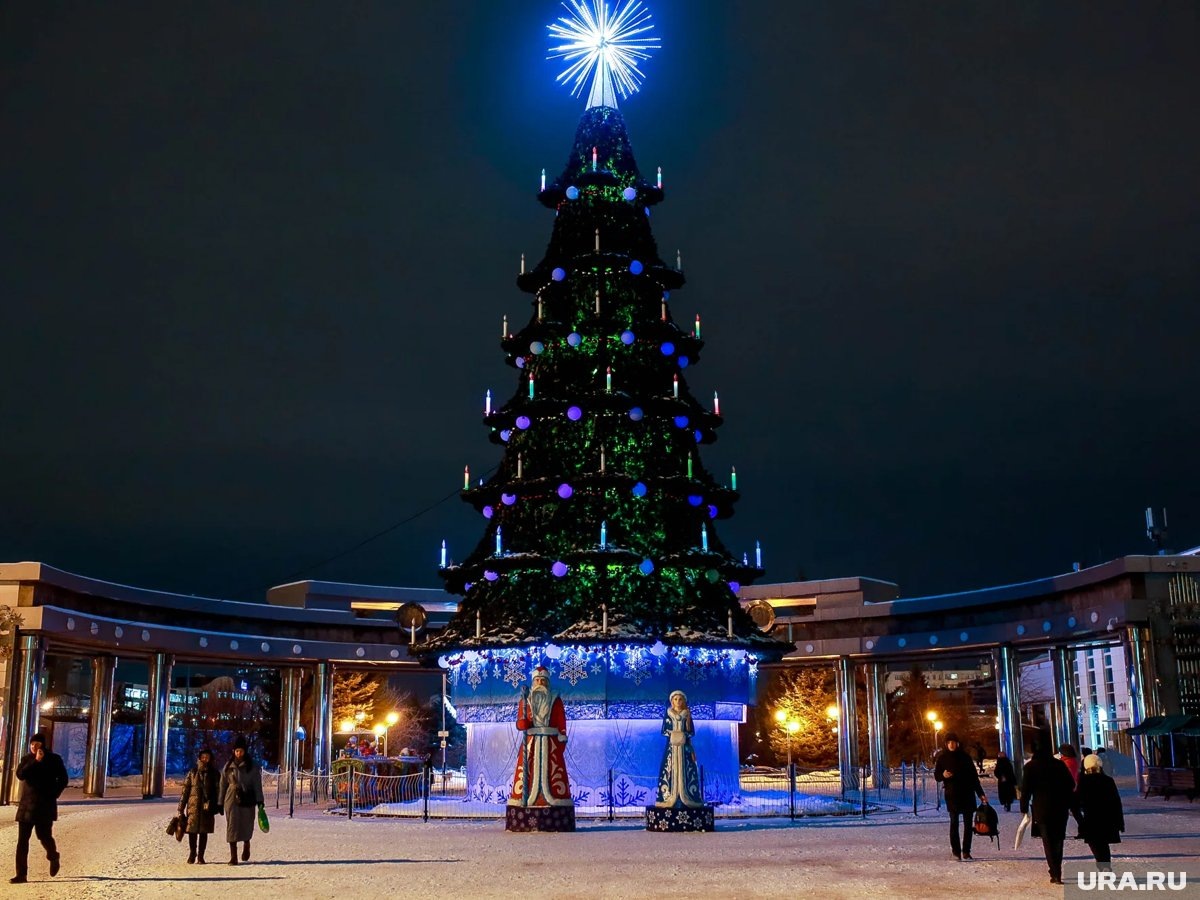     Тюменцы пытаются докупить продукты за несколько часов до наступления Нового года (архивное фото)