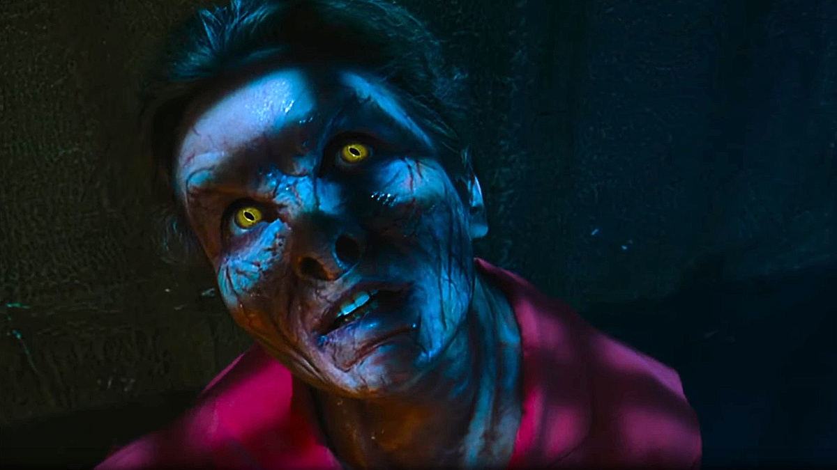 Кадр из фильма "Американский оборотень в Париже" (An American Werewolf in Paris, 1997)