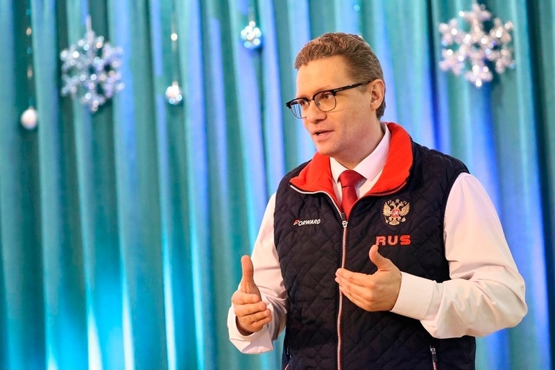    Он посетил областной центр помощи детям № 1.