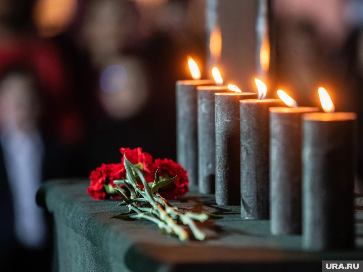     В Губкинском в ДТП погиб инспектор ГИБДД и его мать