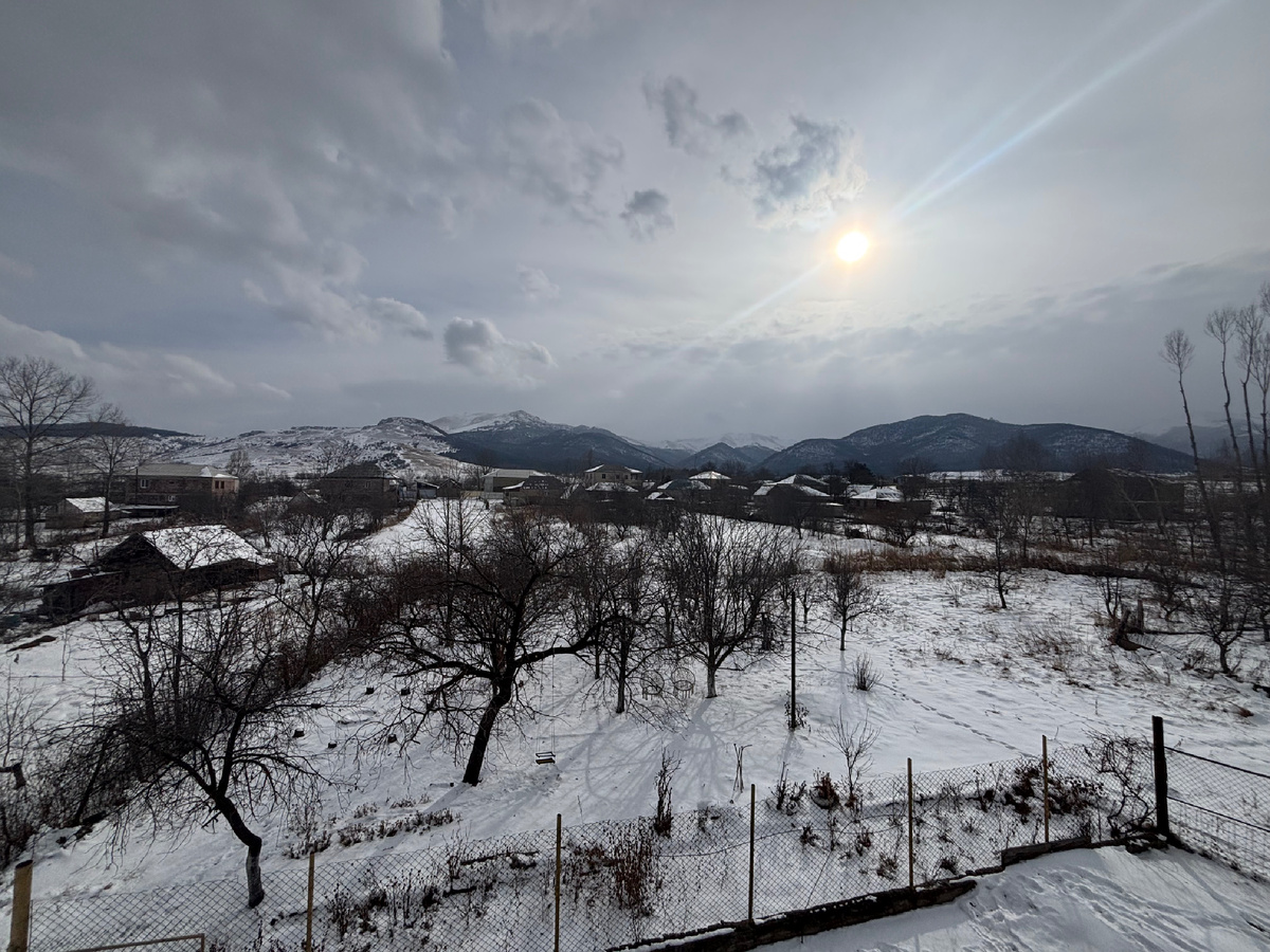 В деревне Гюлагарак. Вид с балкона гостевого дома