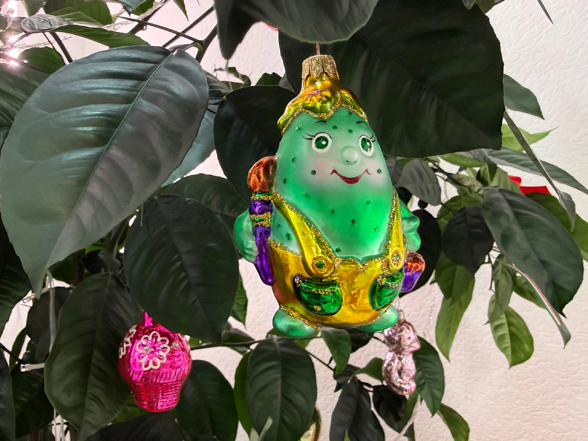 Игрушка Огурец 