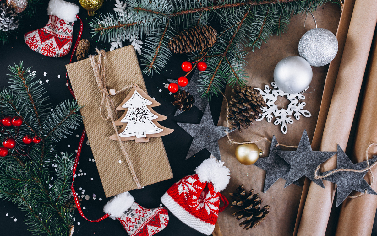    Необычный взгляд на новогодних персонажей: средневековый Тол Бабай и дарк-фэнтези Дед Мороз