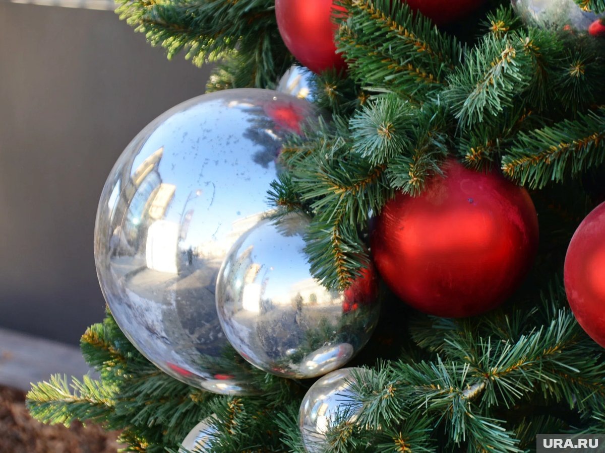     Водители рассчитывают, что в Новый год жители Тюмени будут активно пользоваться услугами такси