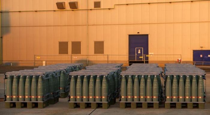 Обложка © Shutterstock / FOTODOM / Mike Mareen