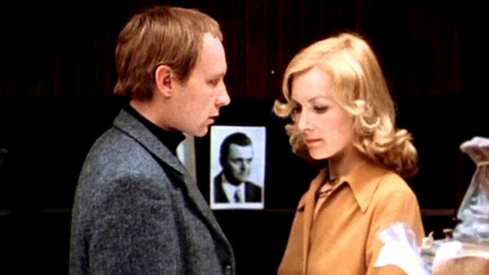     The Guardian включила "Иронию судьбы" в число лучших фильмов для Нового года Х/ф "Ирония судьбы, или С легким паром!", реж. Эльдар Рязанов, 1975