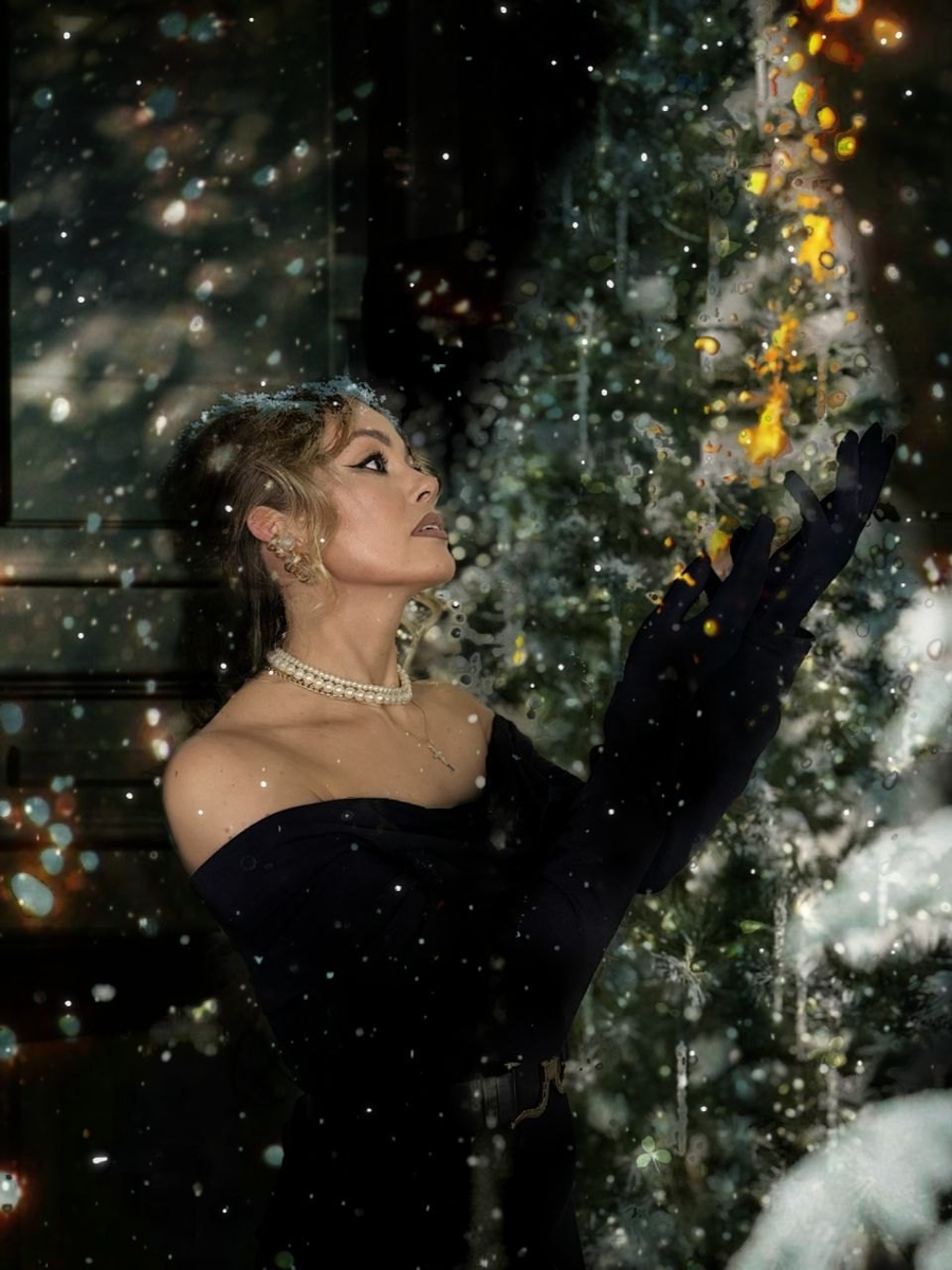 Полина Старикова — Шуда виль во
(слова и музыка Бенни Андерссон, Бьорн Ульвеус, АВВА, аранжировка Игорь Мещуров, перевод на коми-пермяцкий язык Анны Истоминой)