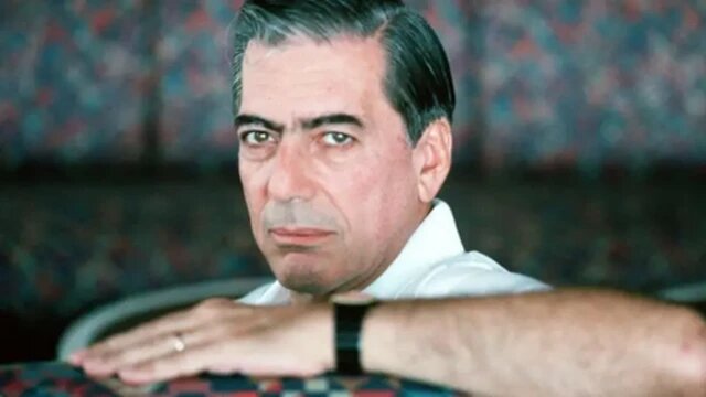 Подпись к фото,Марио Варгас ЛьосаАвтор фото,Getty Images