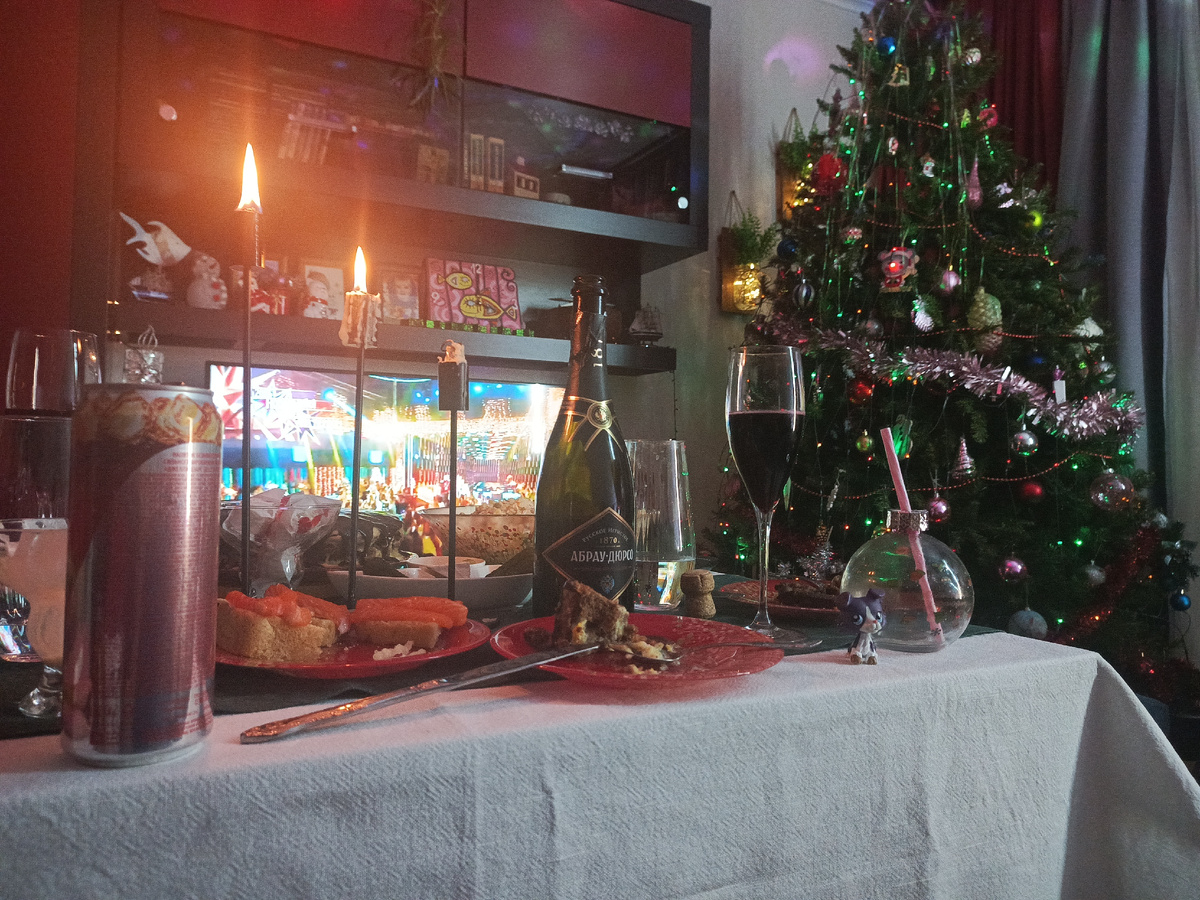 Эта я сфотала 1 января 2026 00:20 ❤️❤️