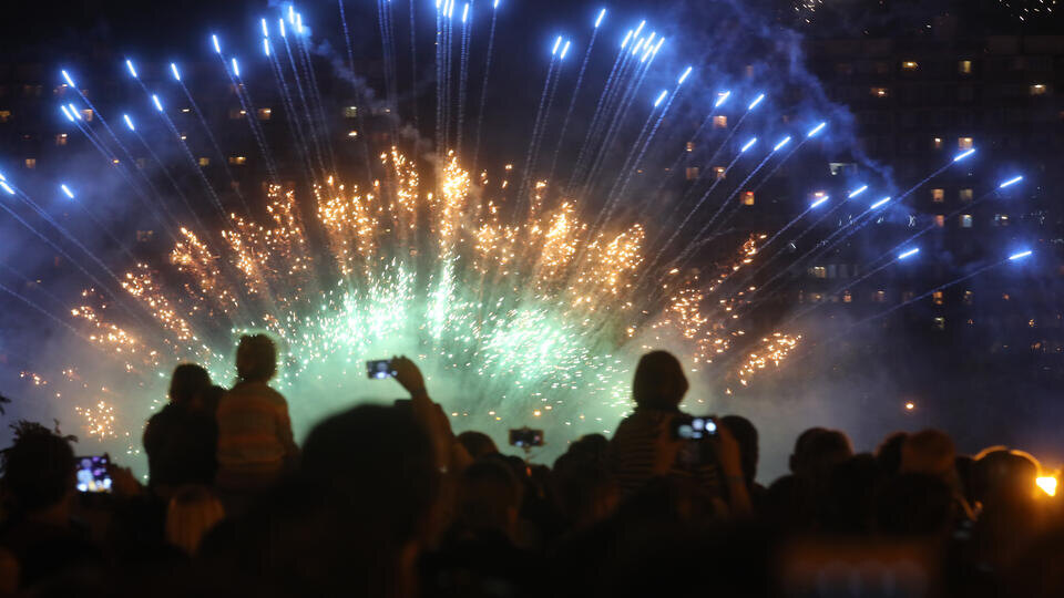     Юрист напомнила о штрафах за использование пиротехники в неположенных местах ИЗВЕСТИЯ/Зураб Джавахадзе