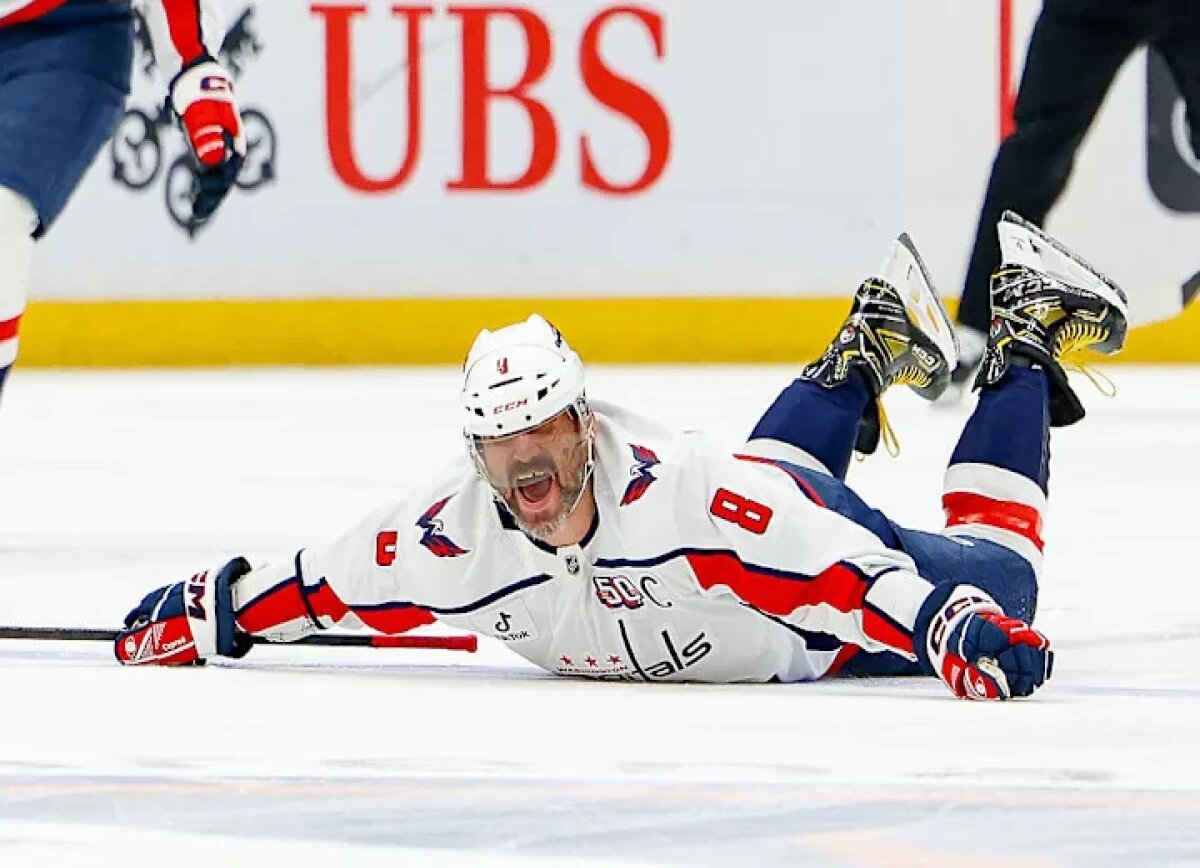     Сайт НХЛ назвал рекорд Овечкина одним из главных событий года: покорение снайперского Эвереста