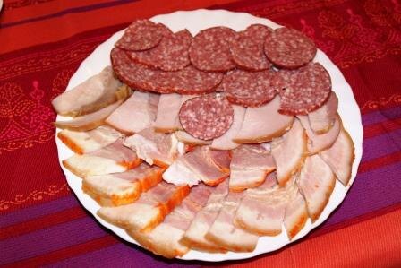 Традиционное мясное ассорти