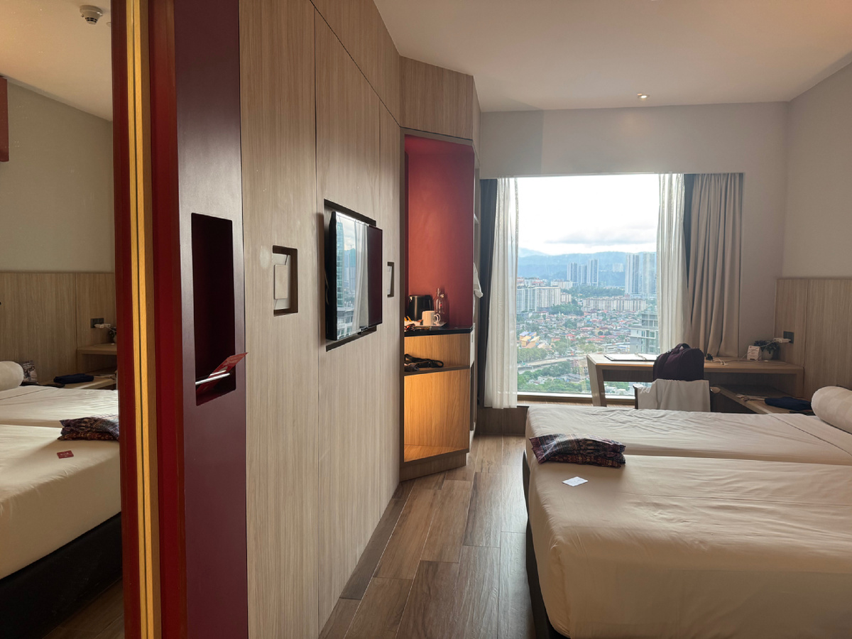 Номер на 28 этаже