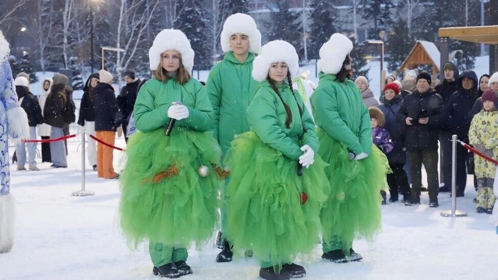    Новый парк становится местом массовых гуляний   Заксобрание Новосибирской области