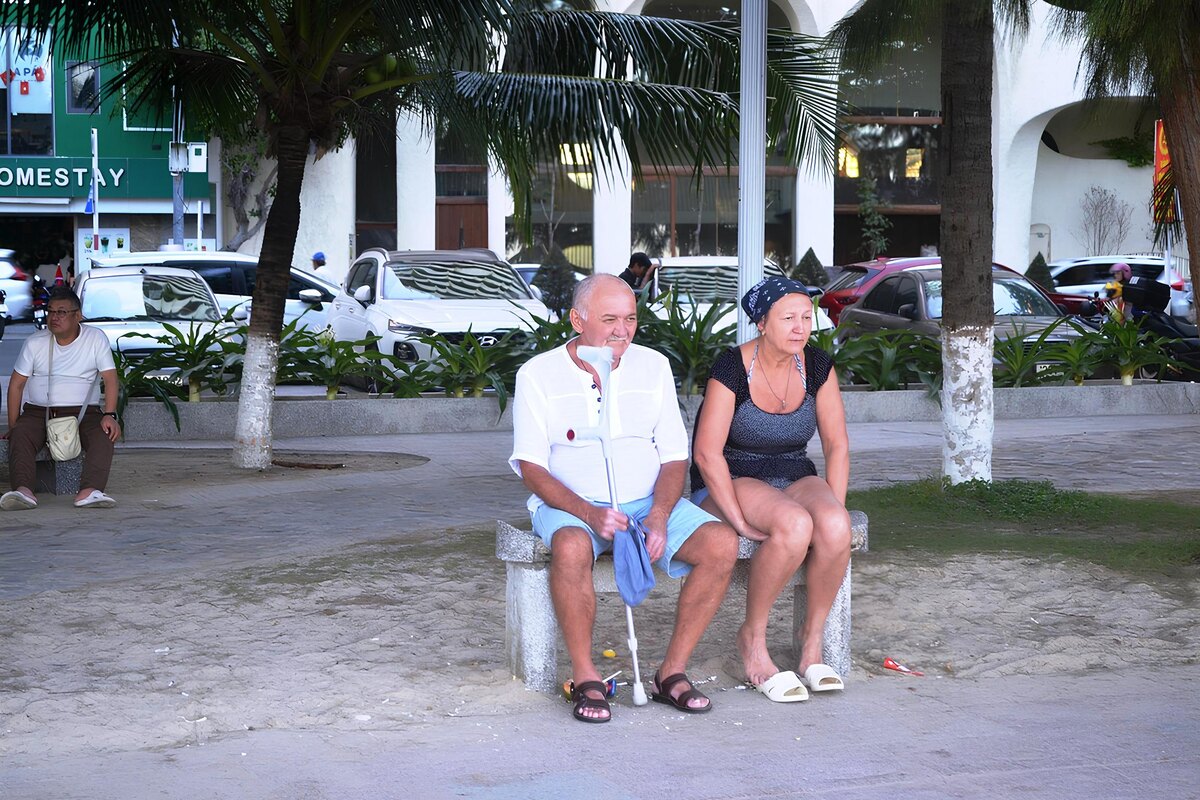 Пенсионеры в Нячанге