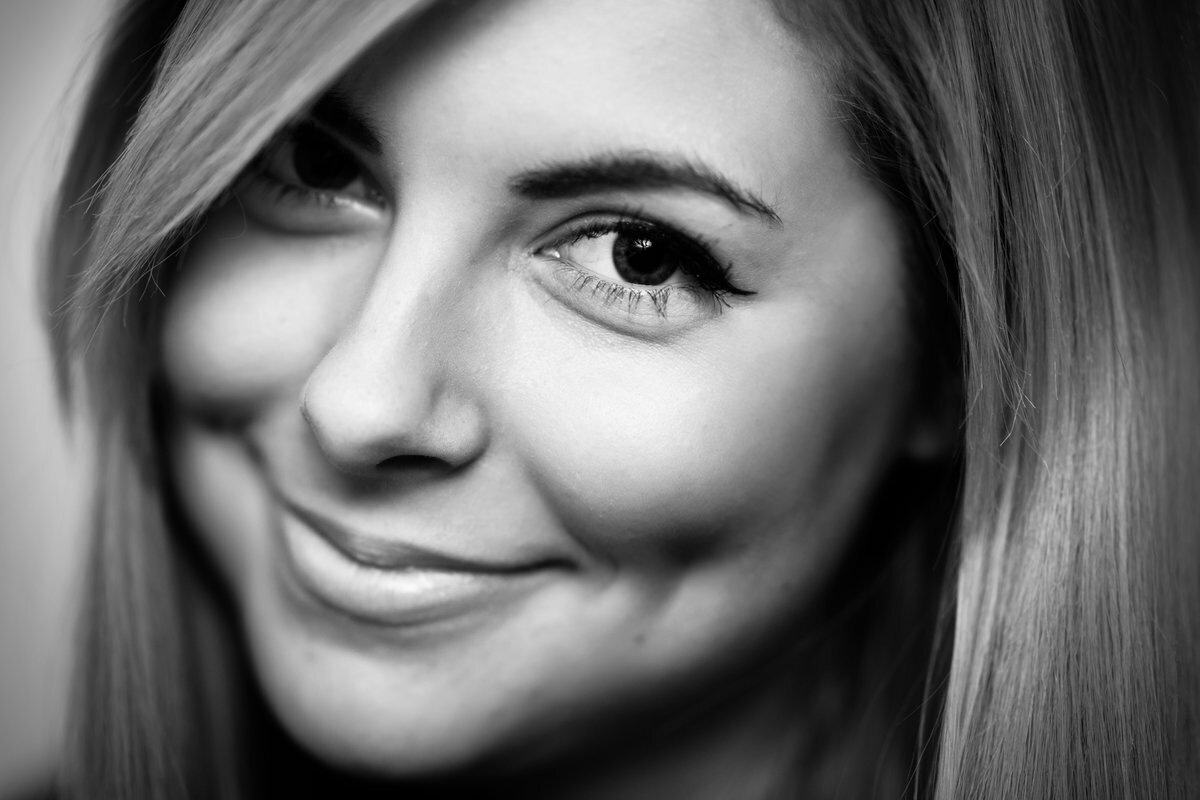 отец от радости аж подпрыгнул