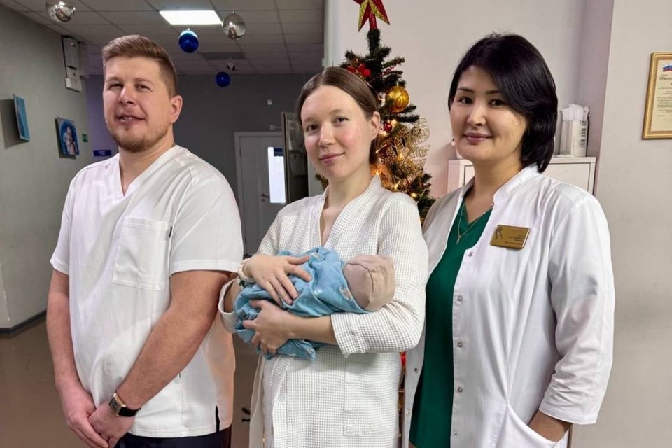    Мальчик стал единственным новорожденным в перинатальном центре города в эту волшебную ночь. Фото: Иркутский городской перинатальный центр
