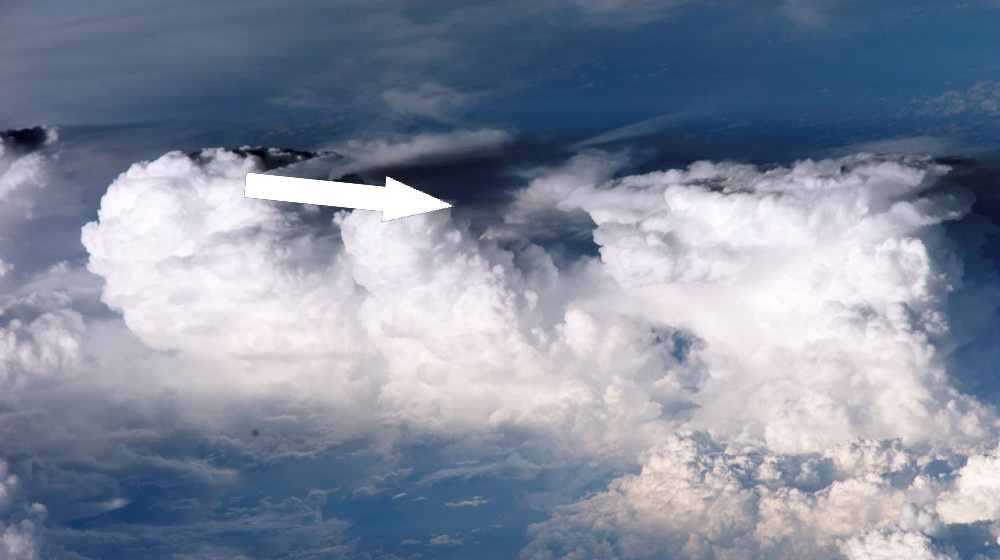    Таинственные сплетения облаков вызывают тревогу ученых