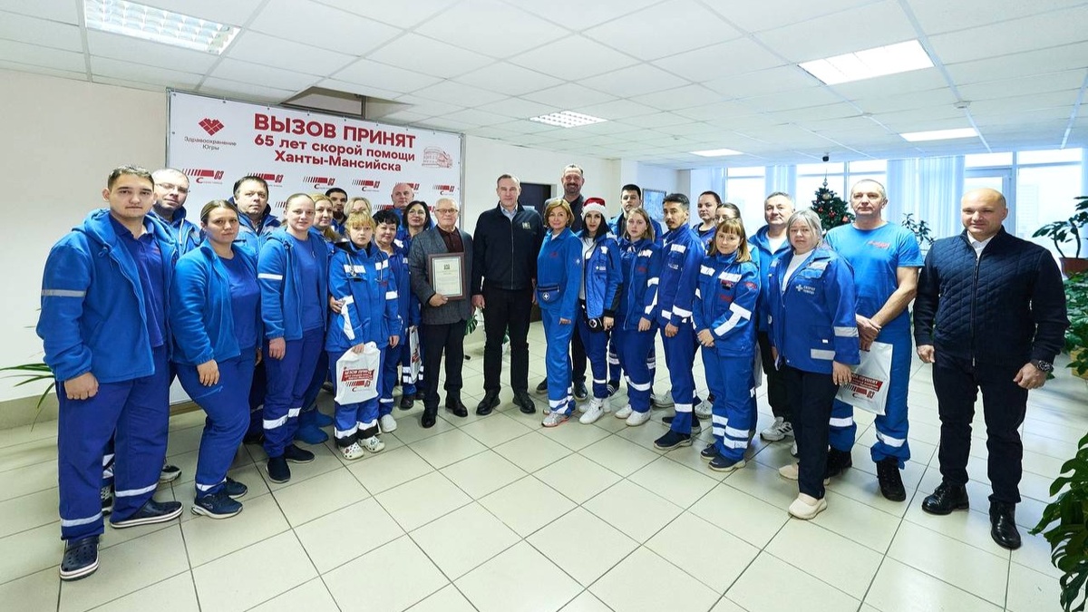    В первый день 2026 года Руслан Кухарук посетил станцию скорой помощи Ханты-Мансийска