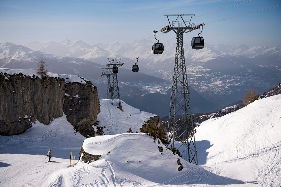     / Источник: © JEAN-CHRISTOPHE BOTT/EPA/TASS