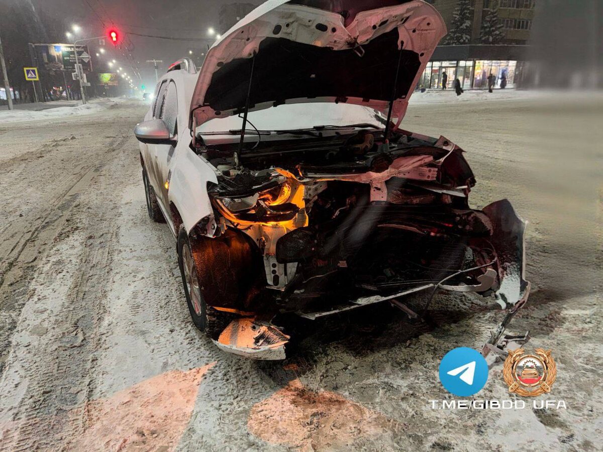    Один человек попал в больницу в результате ДТП на улице Айской в Уфе