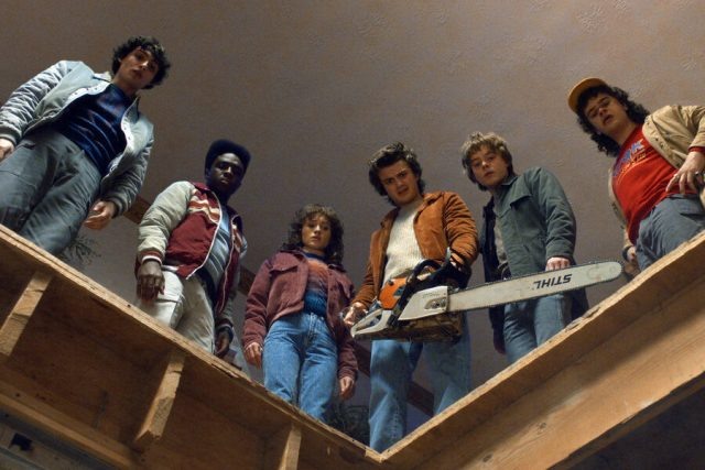    Кадр из сериала «Очень странные дела»