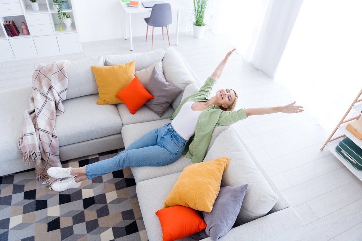    Нам кажется, что все люди в мире стремятся быть счастливыми.