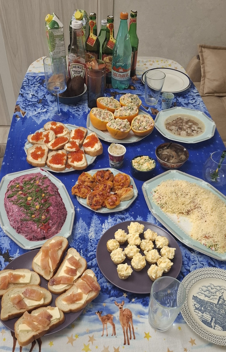 У меня встреча Нового года прошла очень грустно, позволив, однако, вспомнить важный принцип - не скатываться в ожидания. Ведь потом несоответствия, расстраиваиваемся. 