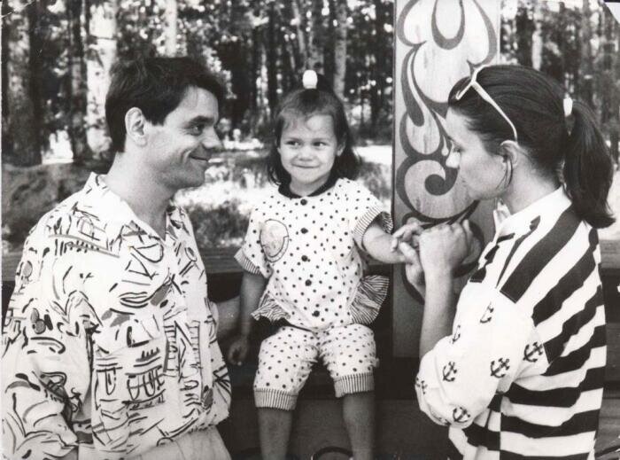 Полина Райкина с мамой - Еленой Бутенко и папой Константином Райкиным