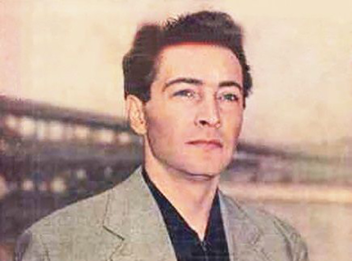 Вячеслав Тихонов. "Не бросай, доча. Слава – хороший парень. Не пьет, не бьет, не ходит налево..."