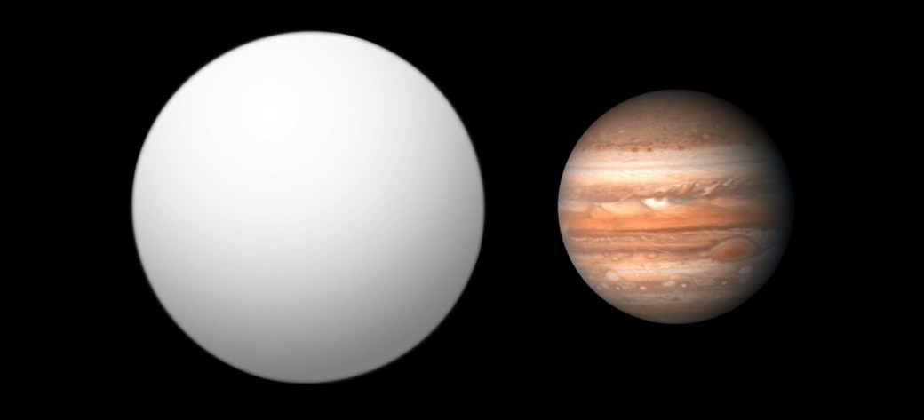 2M1207 b и Юпитер в сравнении