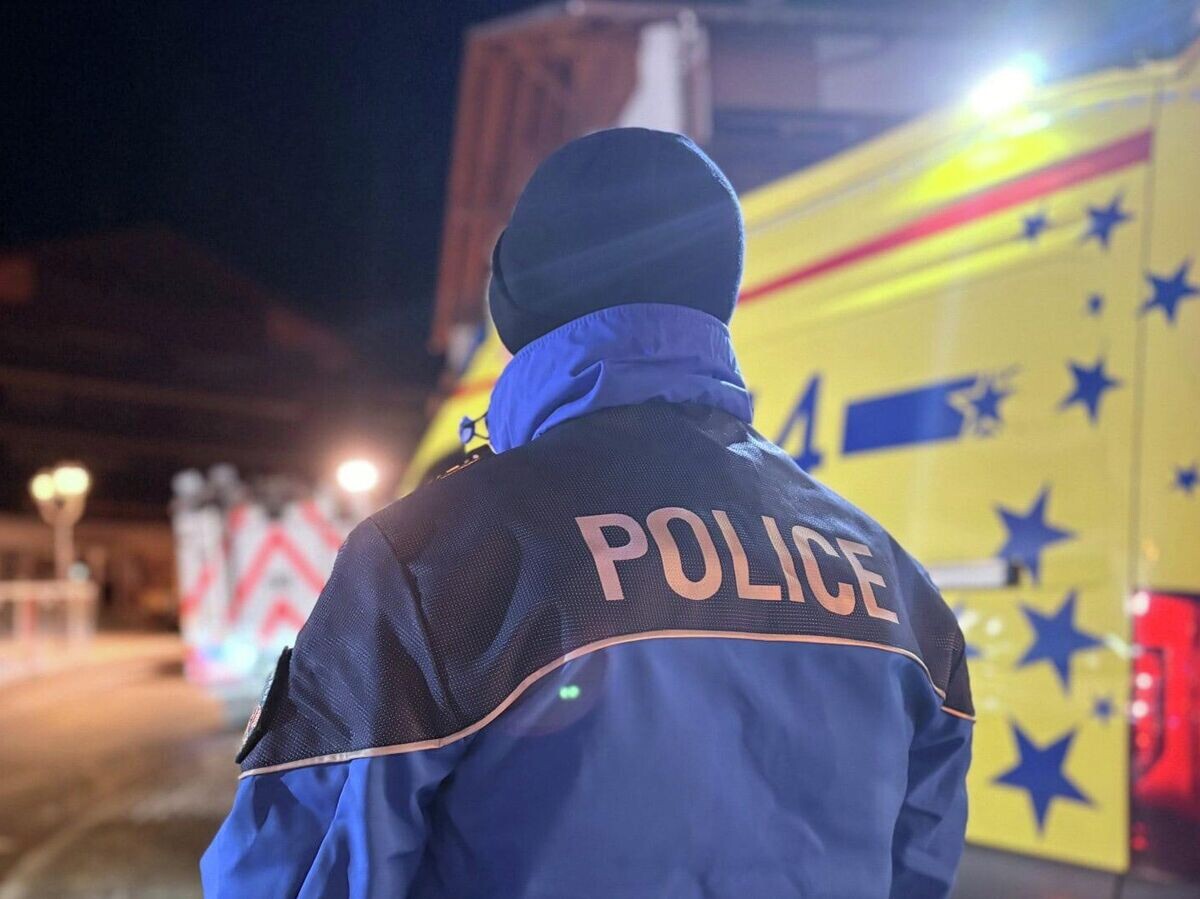    Полицейский на горнолыжном курорте Кранс-Монтана, Швейцария. 1 января 2026 | © Фото : Valais Cantonal Police