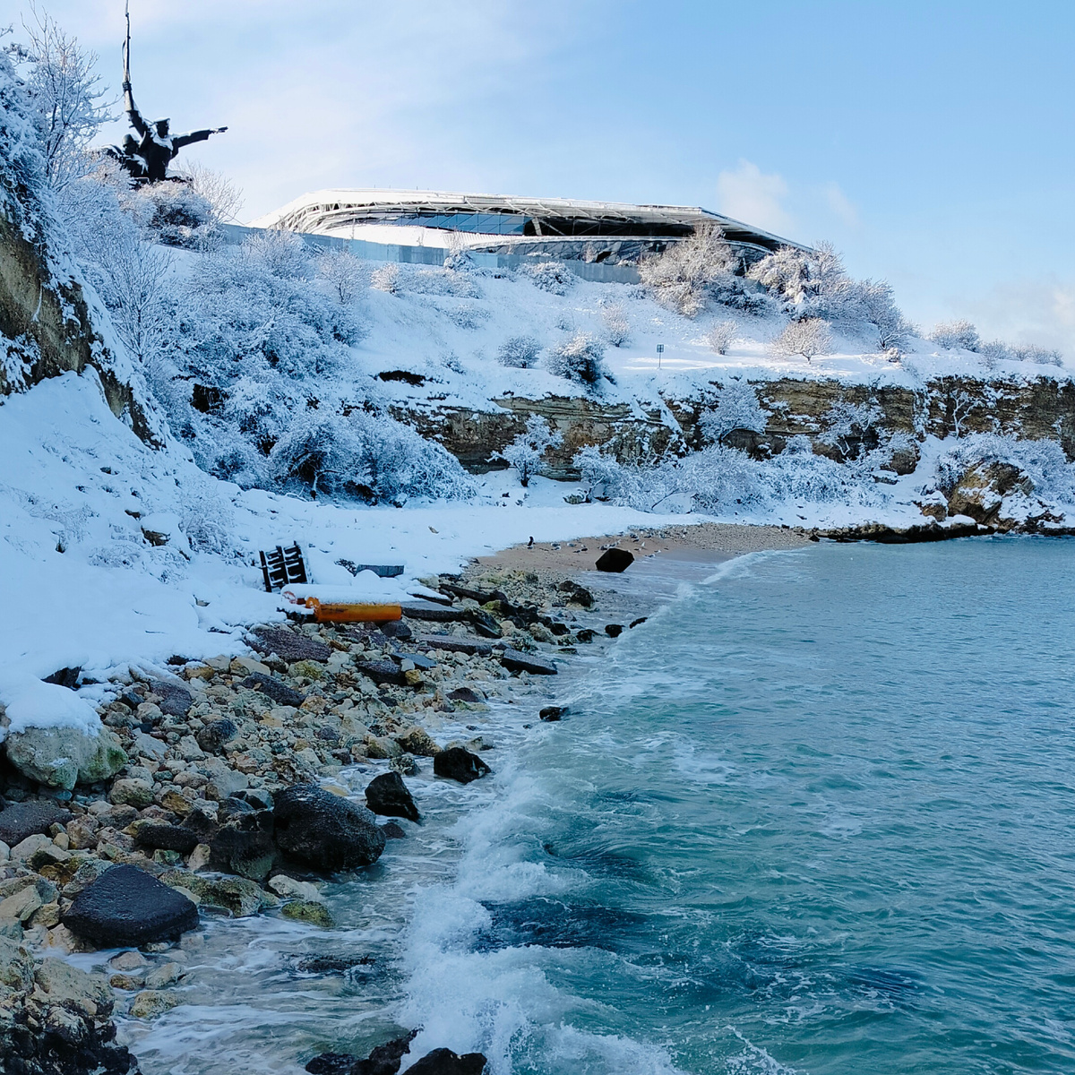 Это мой любимый кусочек дикого пляжа в Севастополе