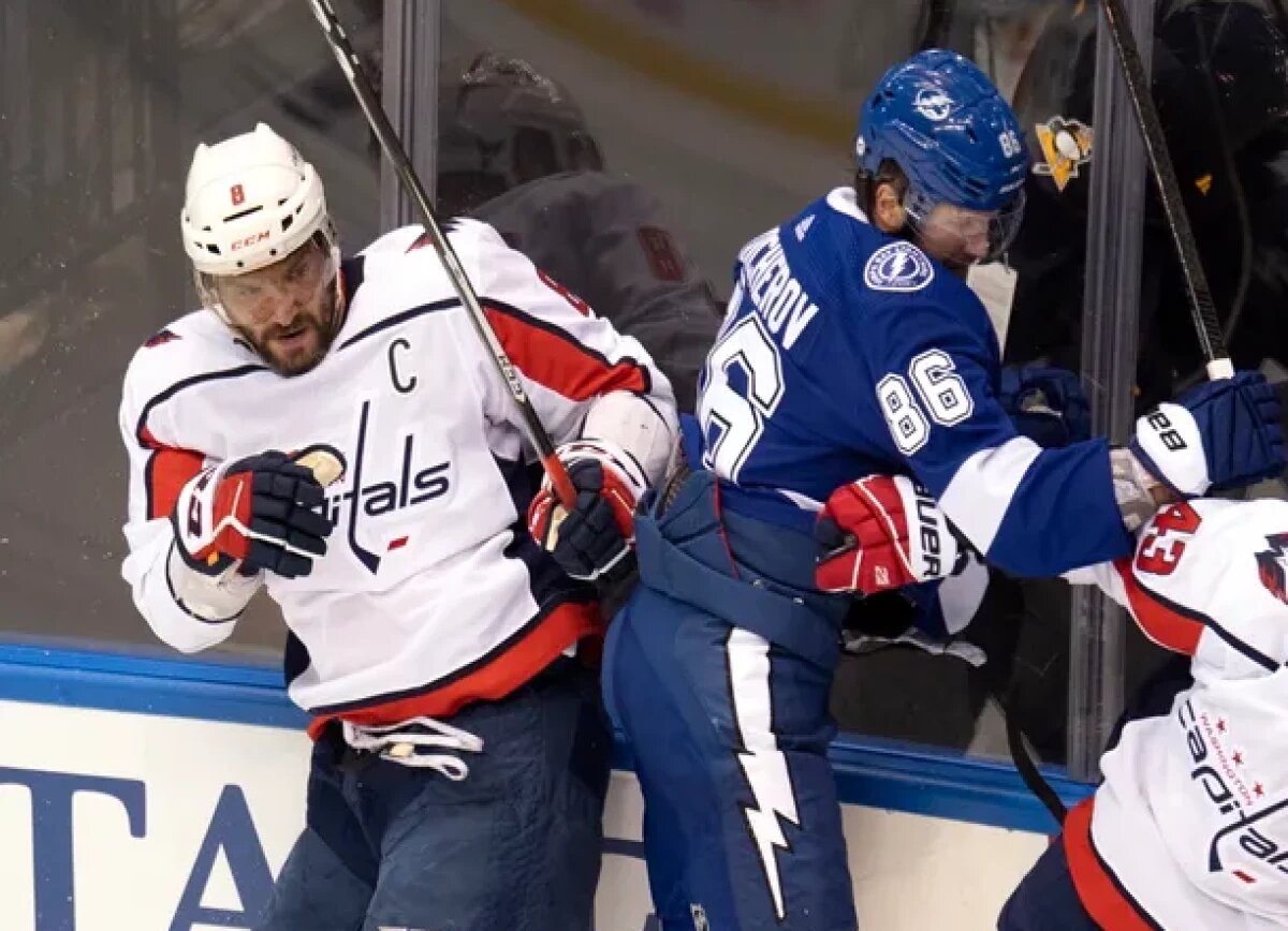     Daily Faceoff о лучших правых нападающих 2025 года: Овечкин — среди почётных упоминаний, Кучеров — в топ-3