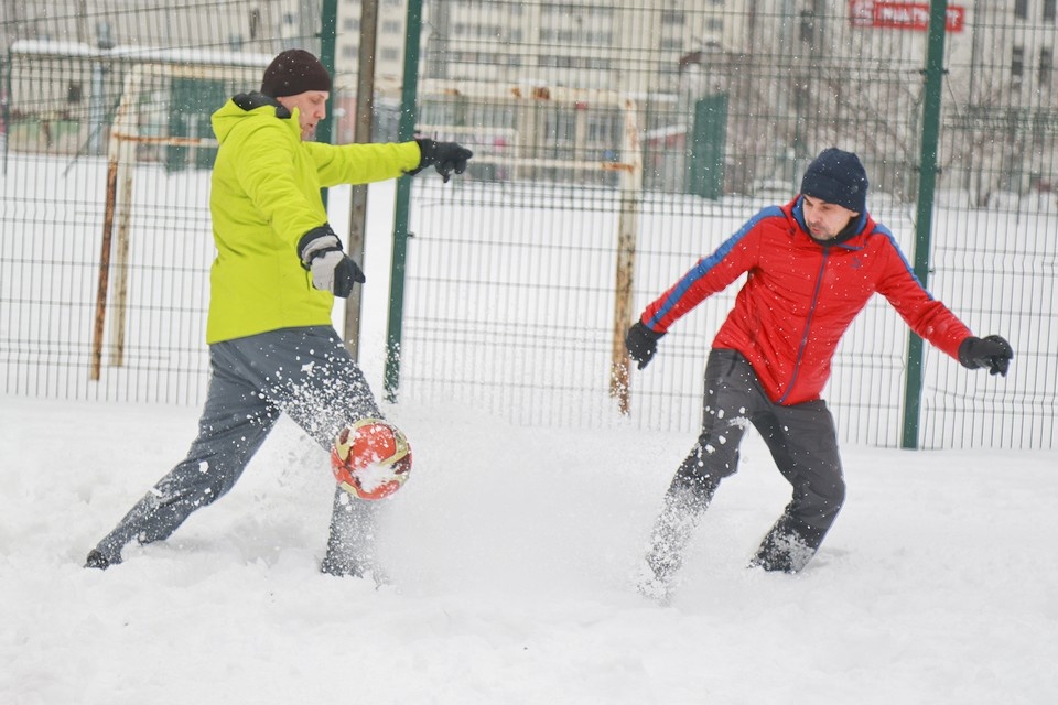    Традиционный футбольный матч 1 января Олег УКЛАДОВ