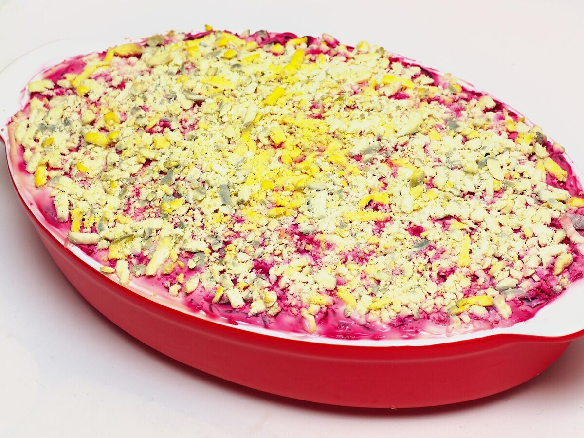    Сельдь под шубой | CC BY-SA 4.0 / Pannet / Салат Сельдь под Шубой (cropped)