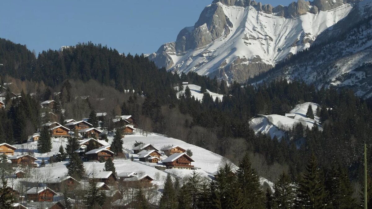 Горнолыжный курорт в Швейцарских Альпах © Sputnik / Игорь Михалев