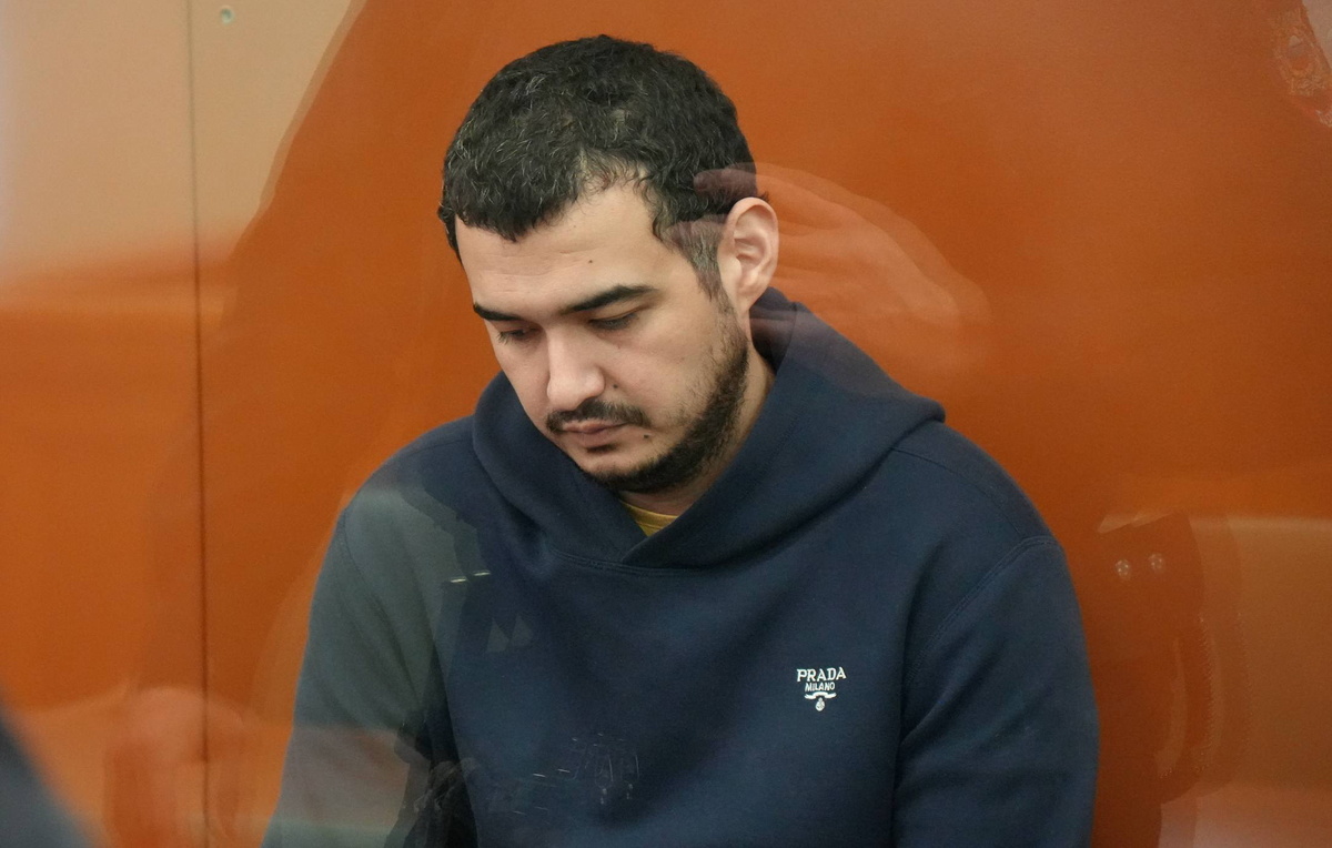    Ахмаджон Курбонов  Мяйле Архангельская/ТАСС