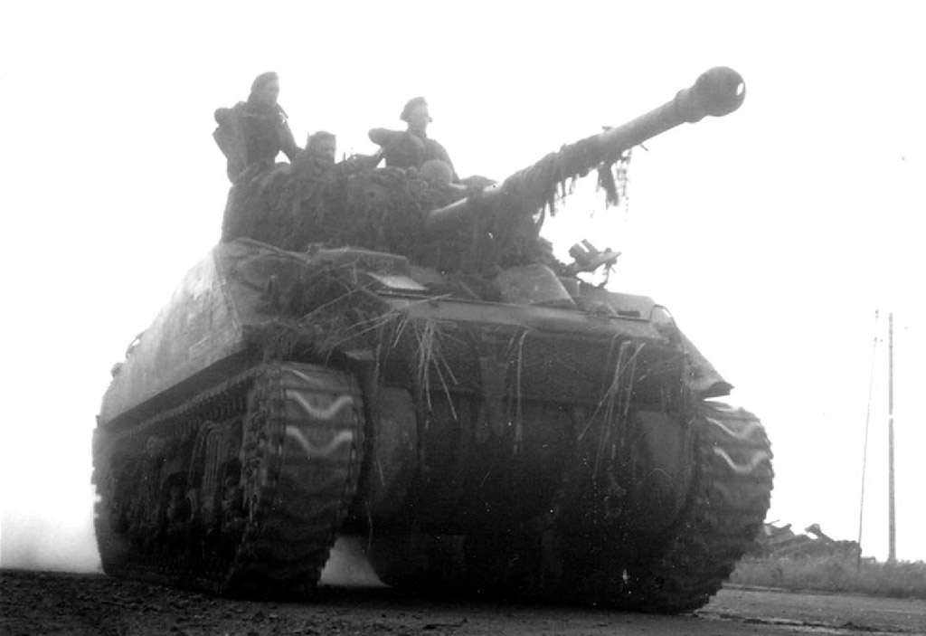 Sherman VC, главный носитель 17-фунтовой пушки.