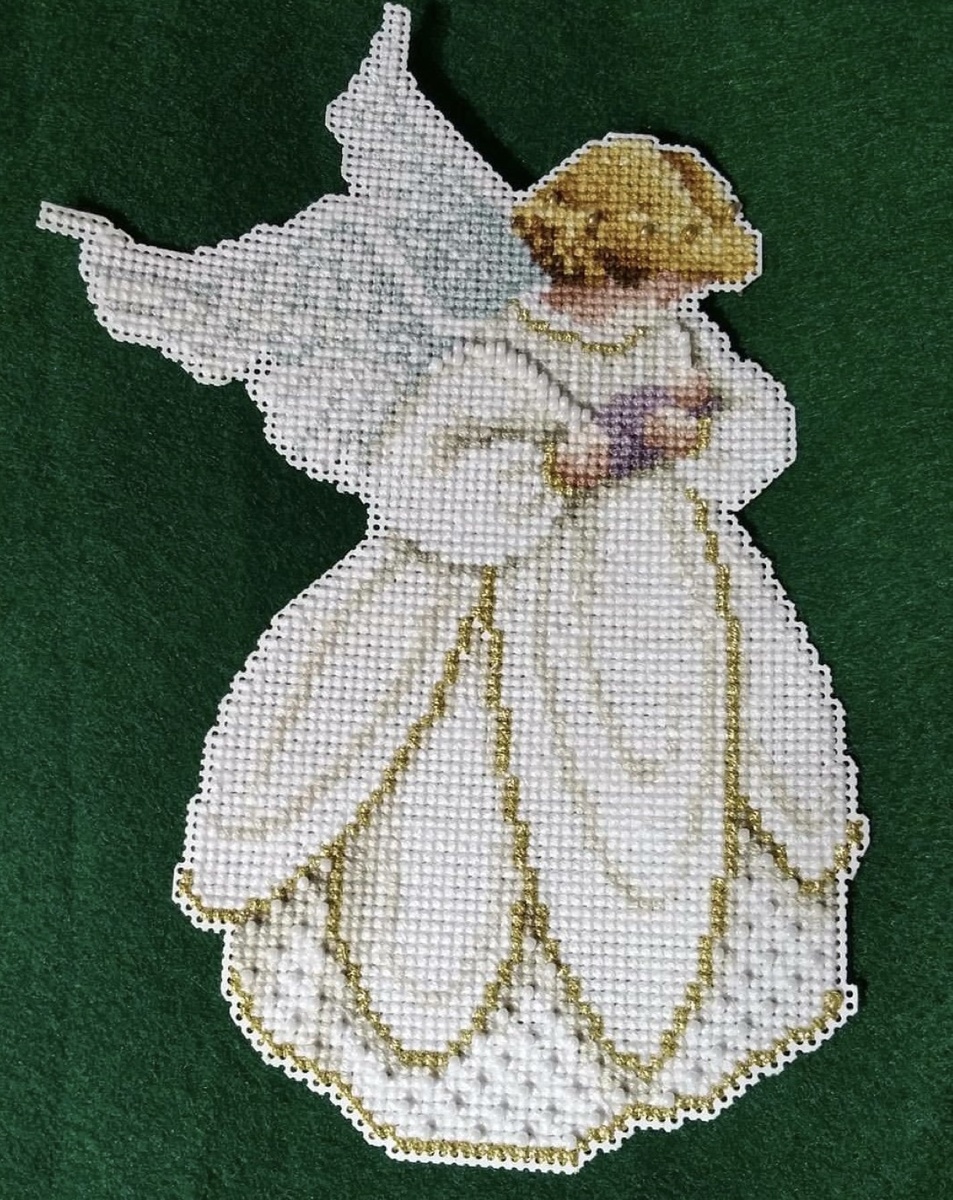 Как будет выглядеть ангел (фото с интернета)