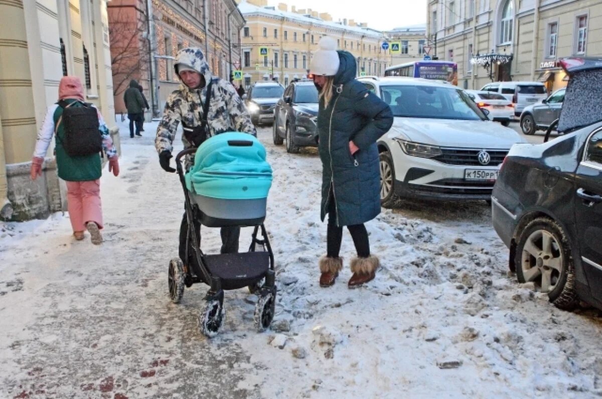    Санкт‑Петербург встретил Новый год под контролем коммунальных служб