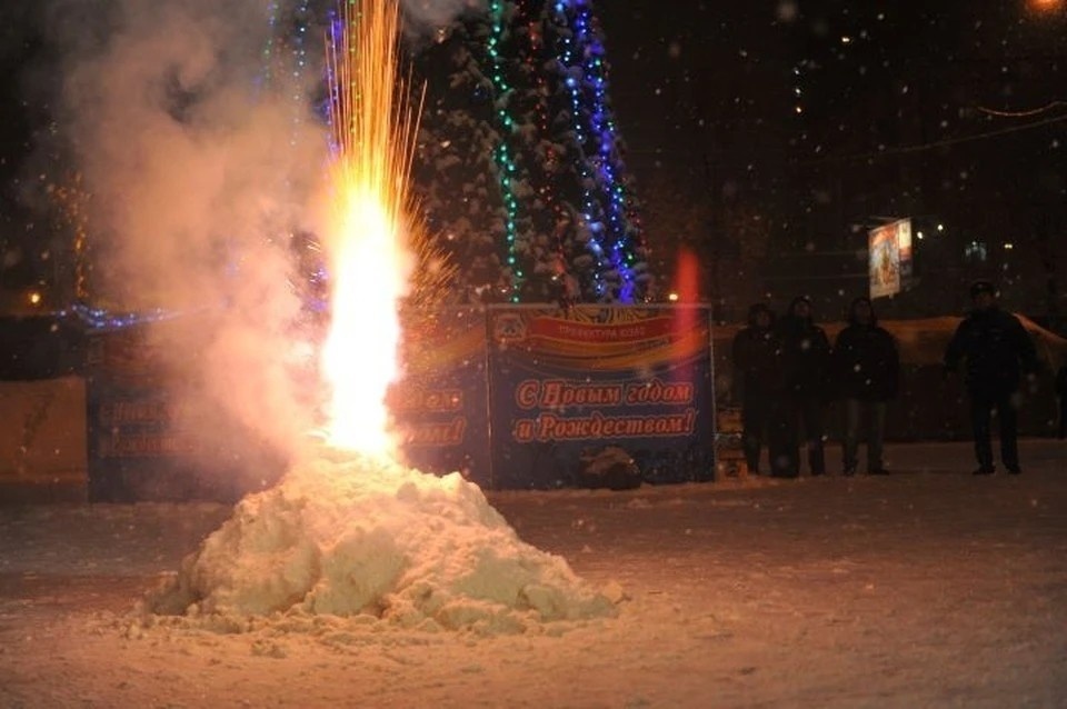    Любители пиротехники натворили бед в начале года Евгения ГУСЕВА