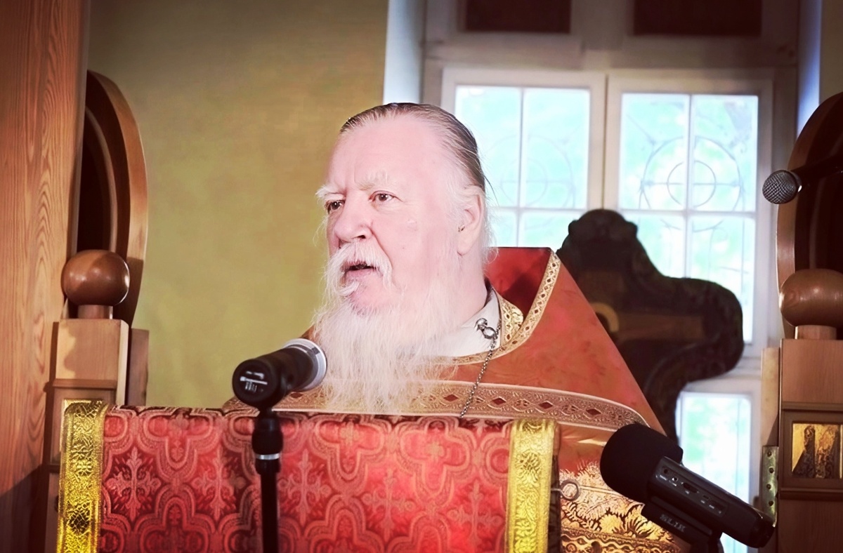 Димитрий Смирнов (07.03.1951 — 21.10.2020 гг.) — протоиерей, церковный и общественный деятель.